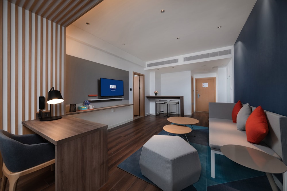 Holiday Inn Express Dongguan Humen 17/25