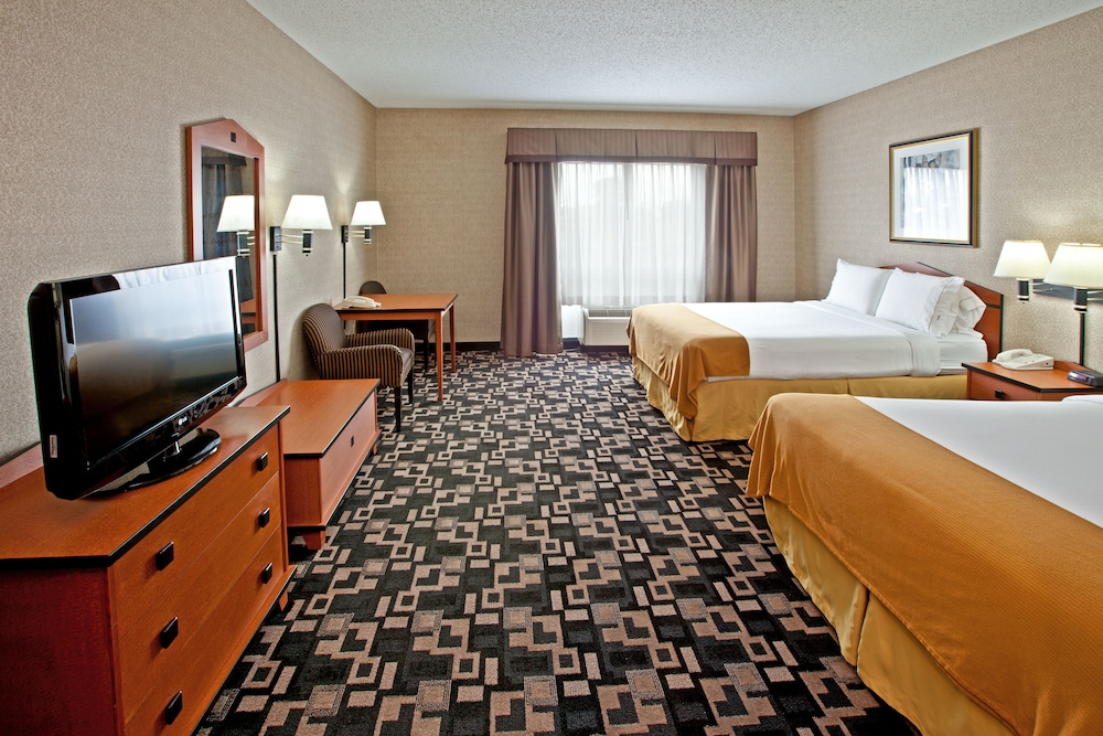 Holiday Inn Express Hotel And Suites Greenwood 16/66