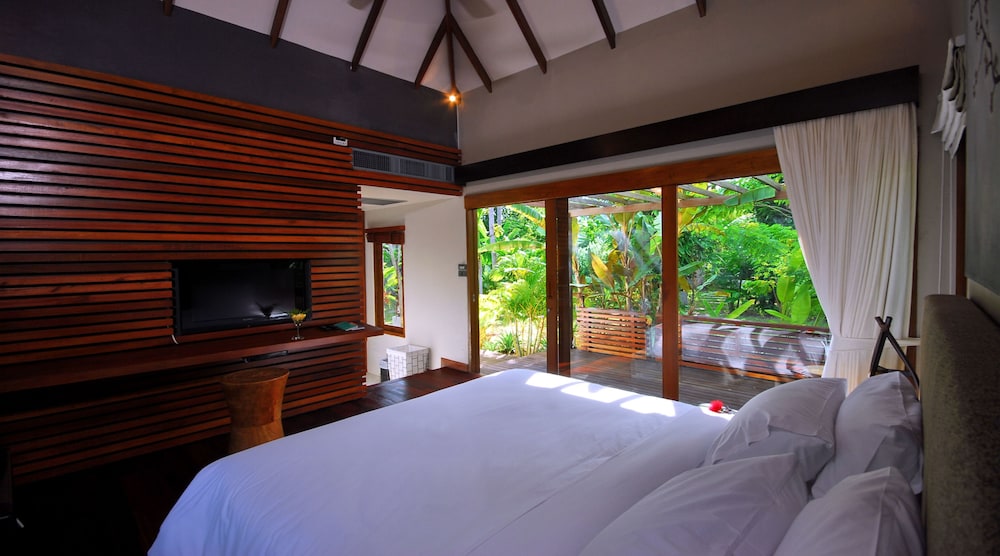 Zara Resort (ex The Privilege Hotel Ezra Royal Beach) 63/80
