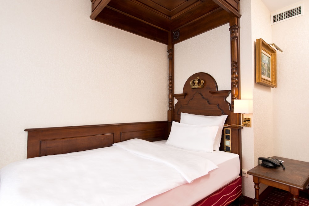 Kings First Class Hotel 21/77
