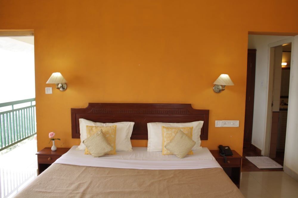 suite, hill view