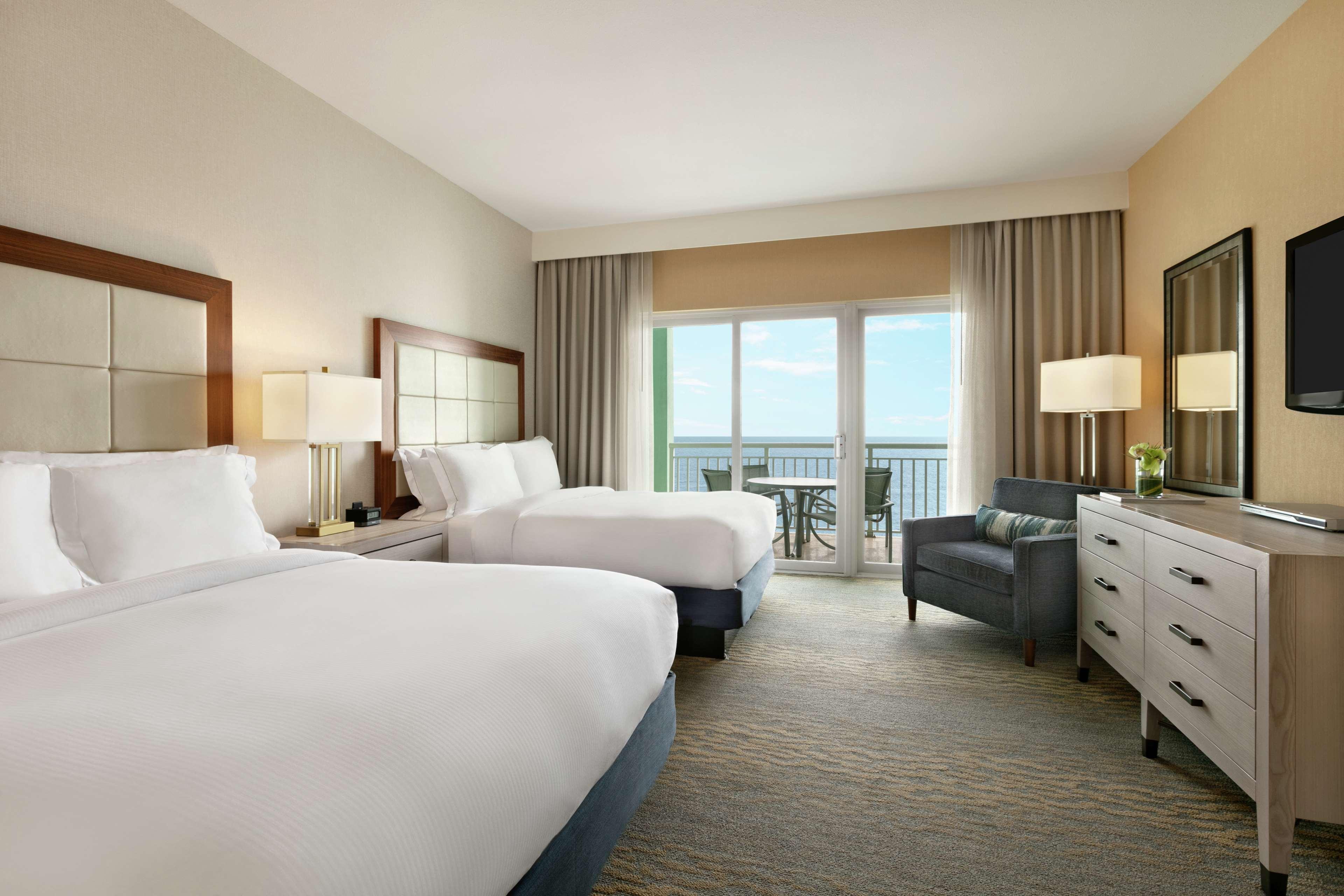 1 BEDROOM, SUITE, 2 QUEEN BEDS, OCEAN FRONT, TERRACE