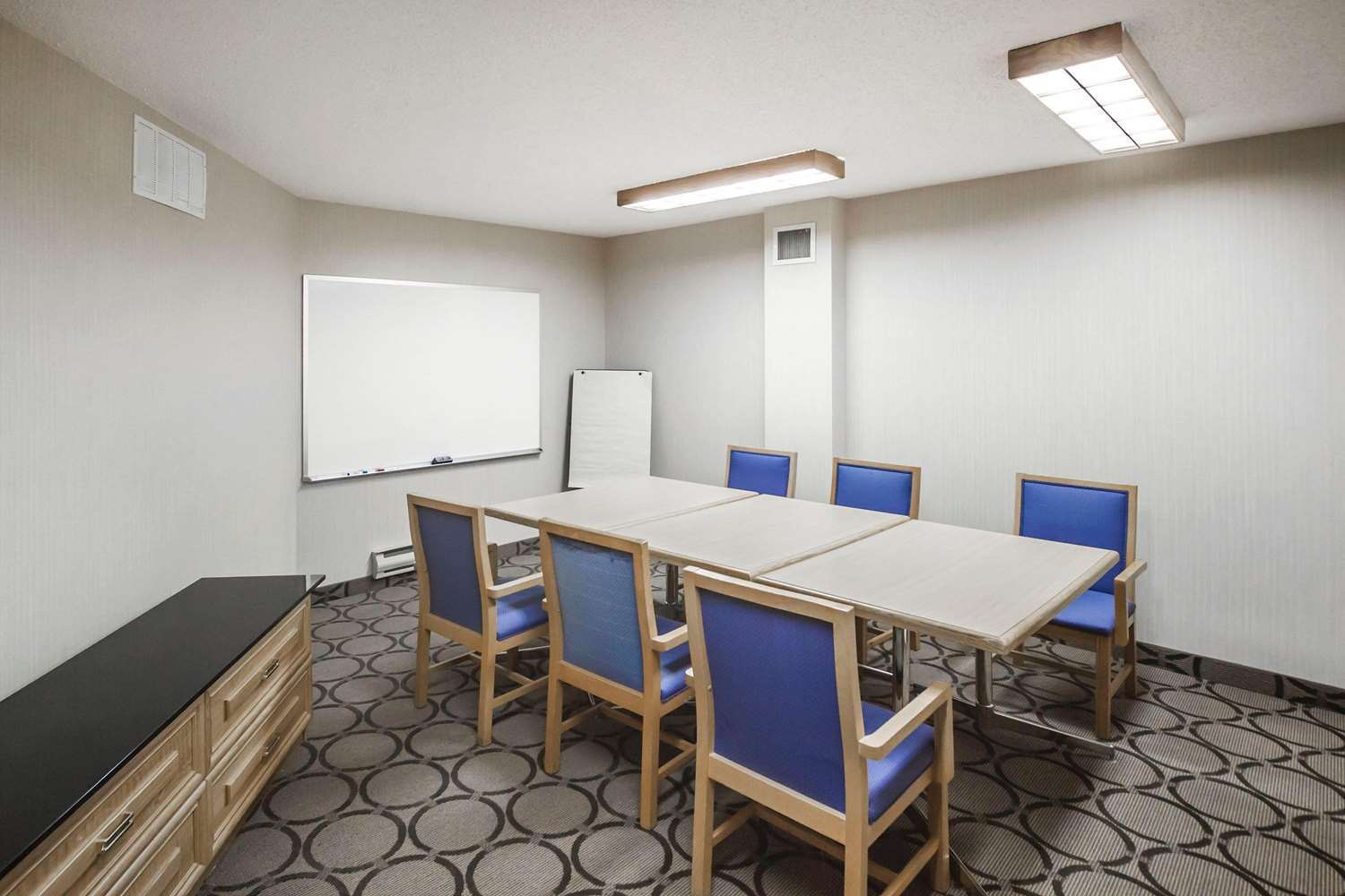 Comfort Inn West Edmonton 11/12