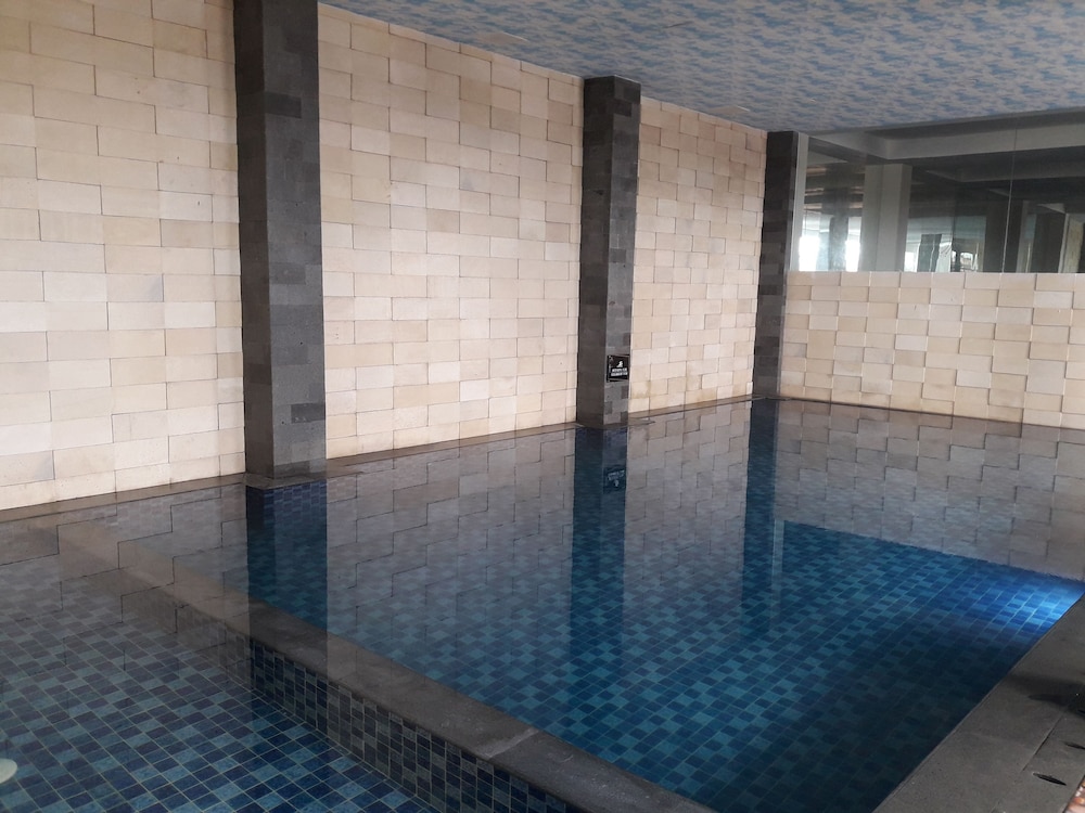 Pyramid Suites 29/54