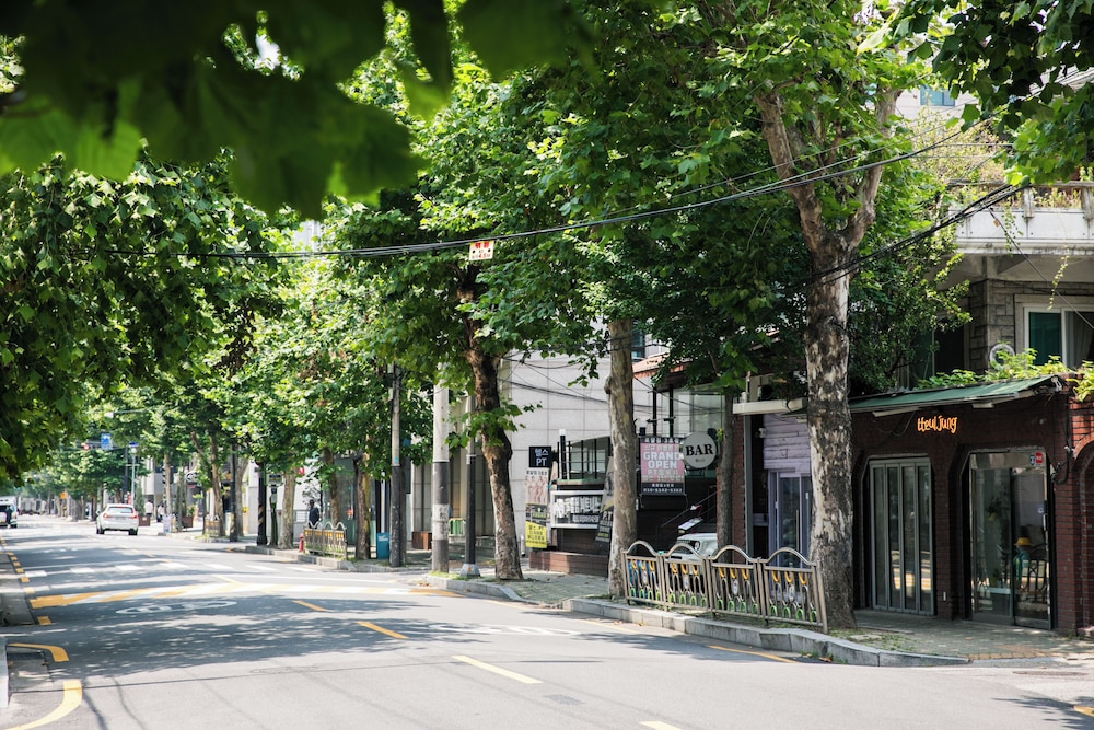 Localstitch Creator Town Seogyo 42/45