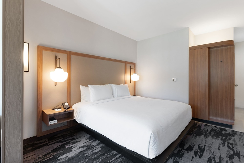 Fairfield Inn And Suites By Marriott San Francisco Pacifica Ex Holiday Inn Express Hotel Suites 12/50