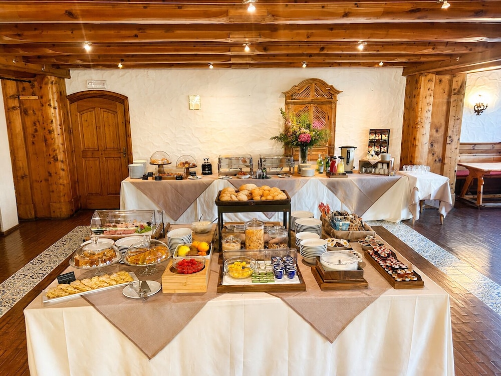 PARC HOTEL VICTORIA CORTINA 53/58