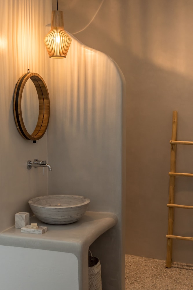 Virtu Suites 40/75