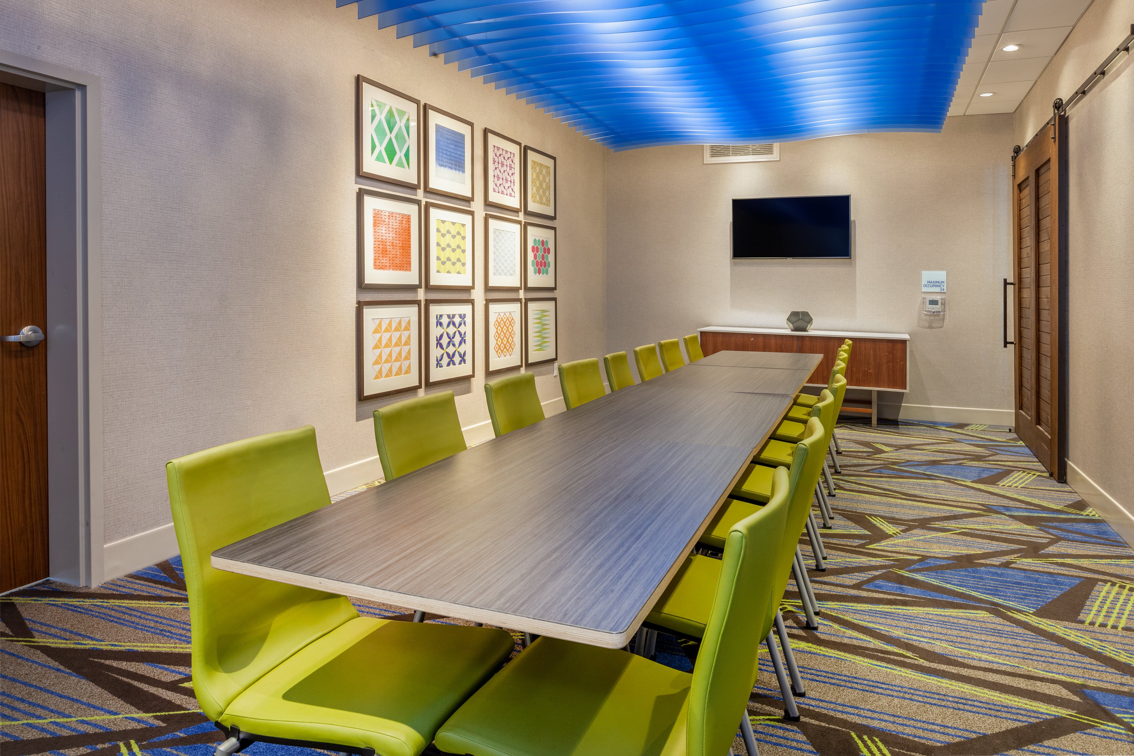 Holiday Inn Express & Suites Brunswick - Harpers Ferry Area, an IHG Hotel 44/51