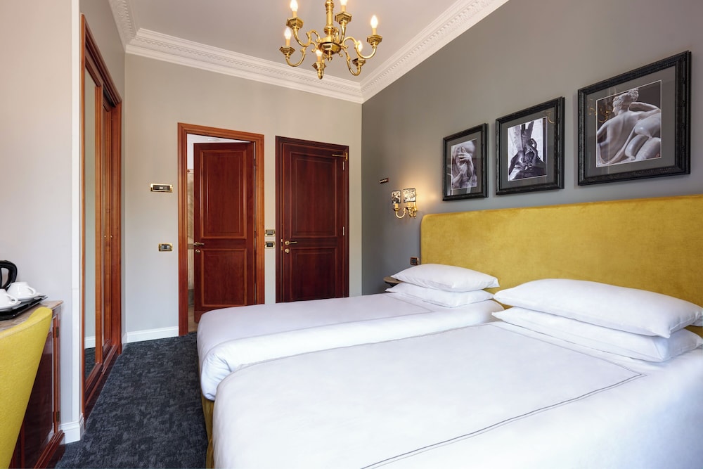 STANDARD, DOUBLE BED