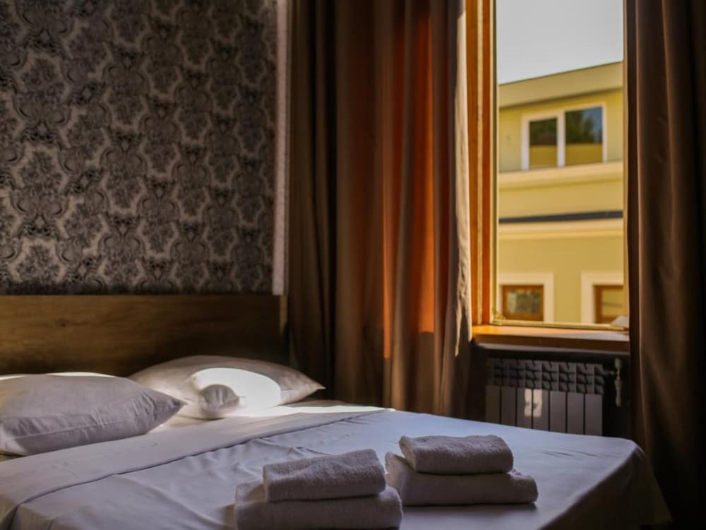 Friendly Hotel 18/50