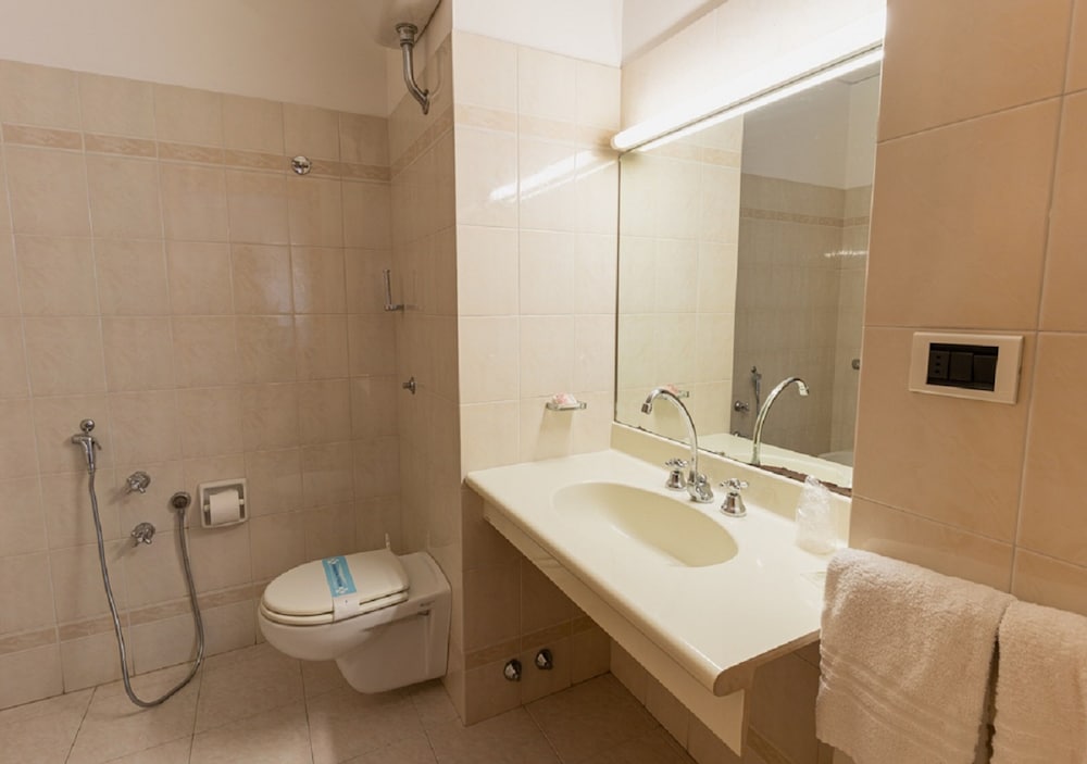 Hotel Villa delle Rose 38/39