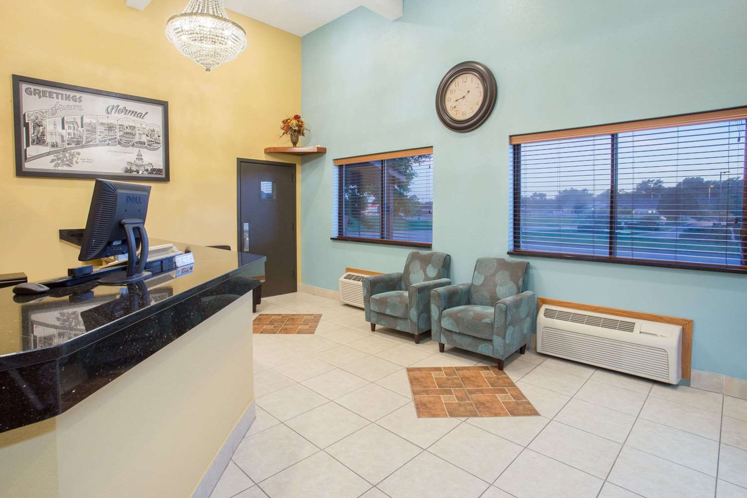 Super 8 by Wyndham Normal Bloomington 3/5