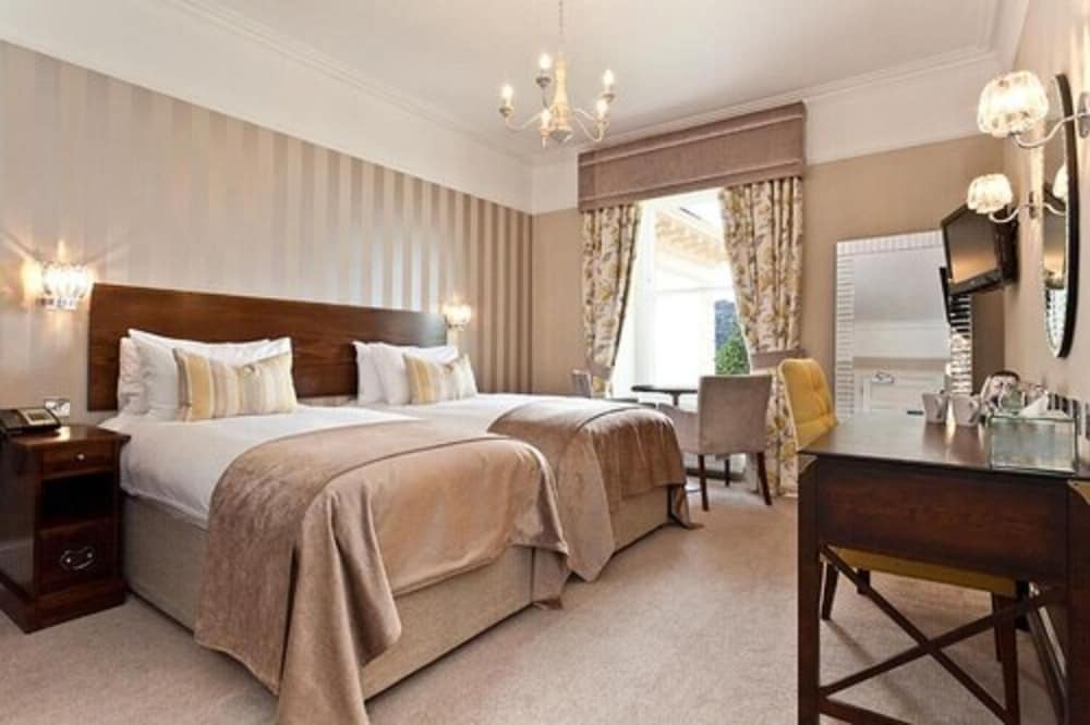 The Belsfield Hotel 10/39