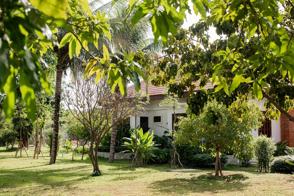 Angkor Privilege Resort and Spa 35/50