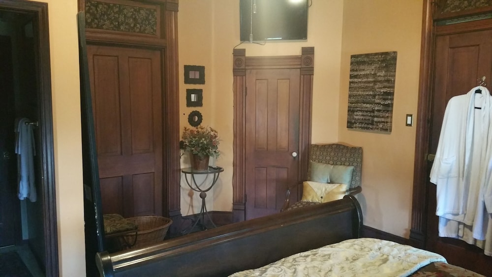 Fig Tree Manor 9/45