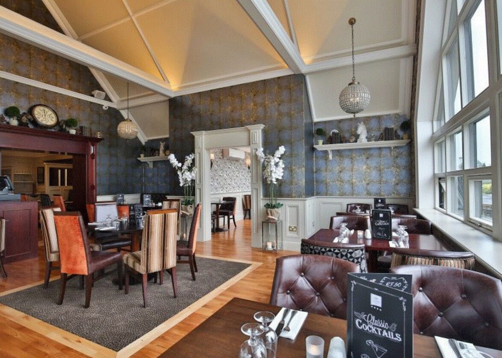 Clanard Court Hotel 58/66
