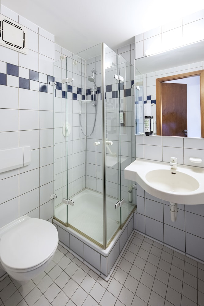 Hotel Karoli Waldkirchen 46/50
