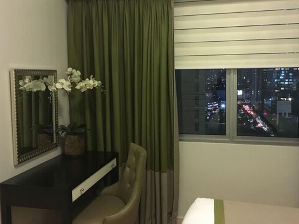 Avant Serviced Suites 3/52