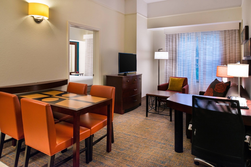 Residence Inn Gainesville I-75 25/30