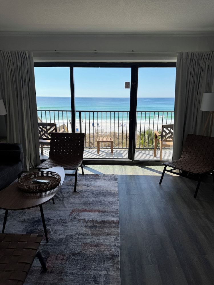 BAHAMA, SUITE, 2 DOUBLE BEDS, GULF VIEW