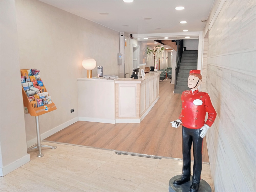Hotel 153 39/71