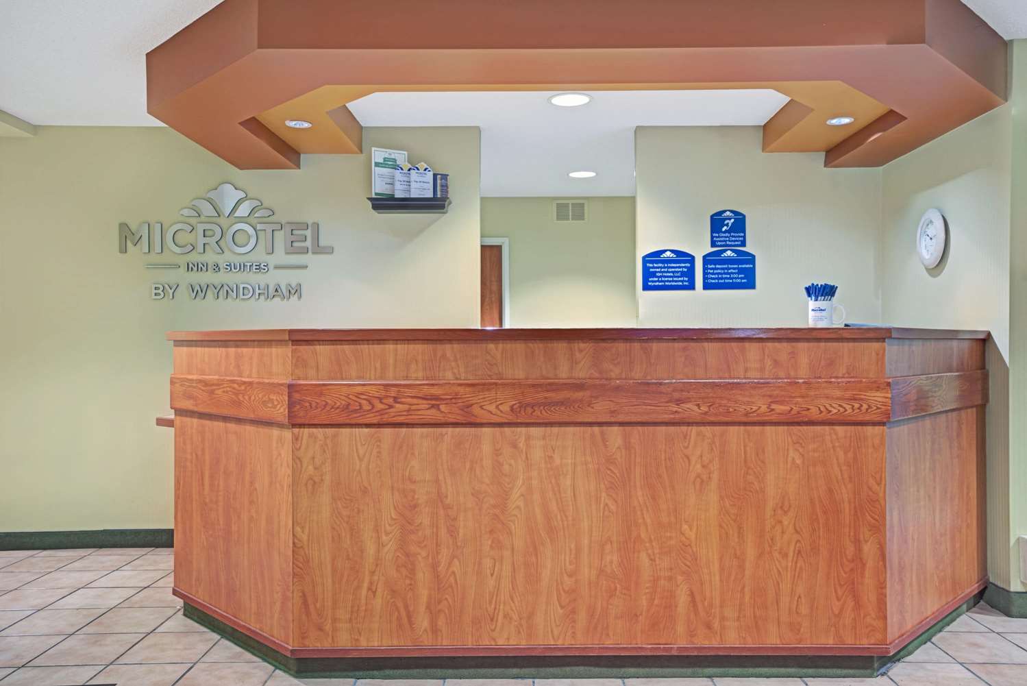 Microtel Inn Suites By Wyndham Inver Grove Heights Minneap 4/50