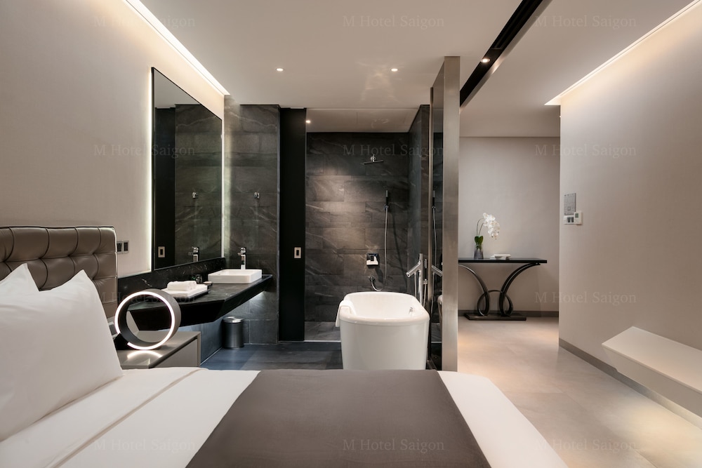 M Hotel Saigon 28/70
