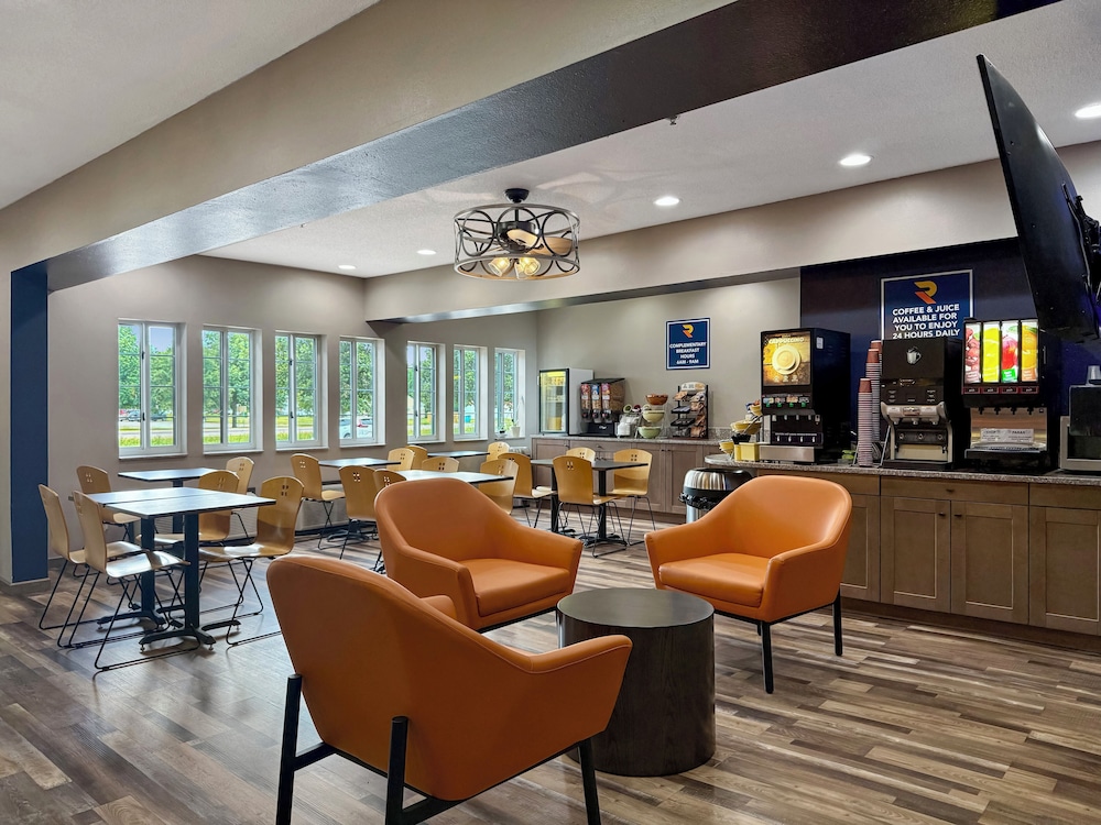 Reston Inn & Suites 35/50