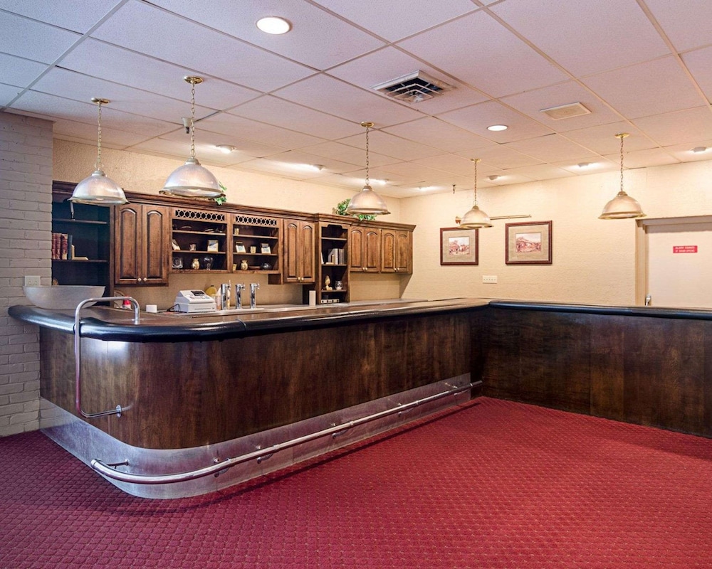 Quality Inn Lewisburg 10/49