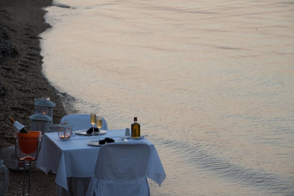 Pounda Resort Paros, a member of Radisson Individuals 54/57