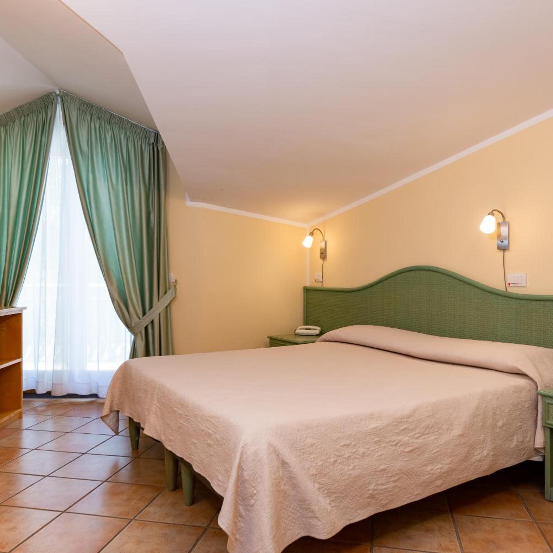 Junior Suite, Quadruple, Balcony