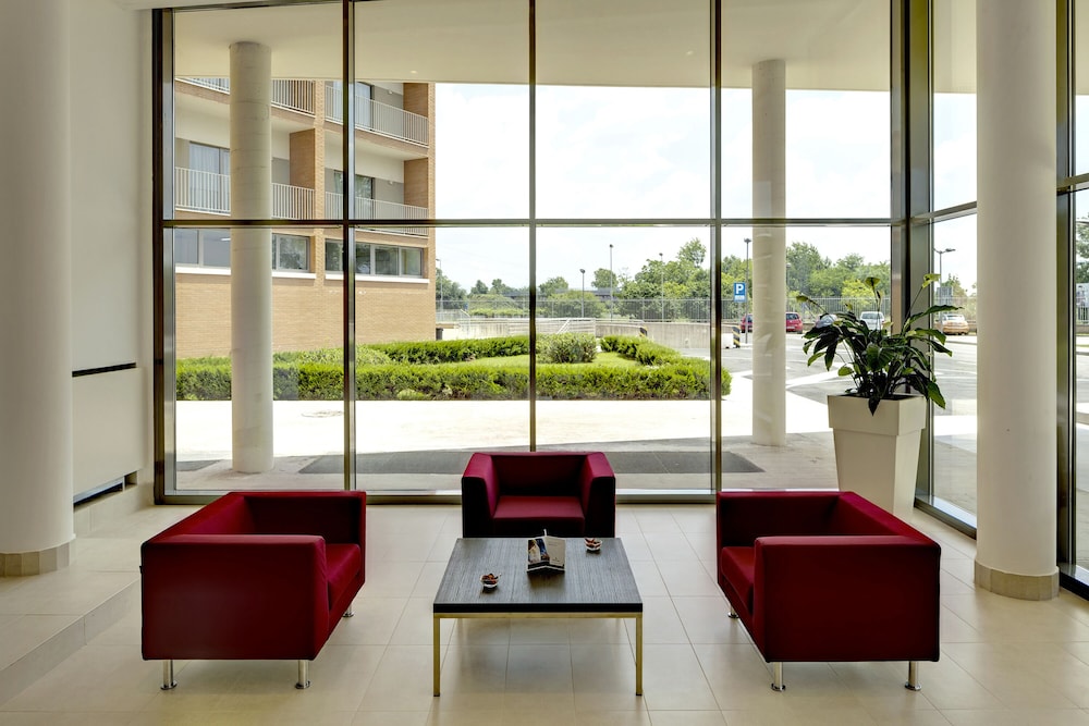 Inn Naples Airport 45/71