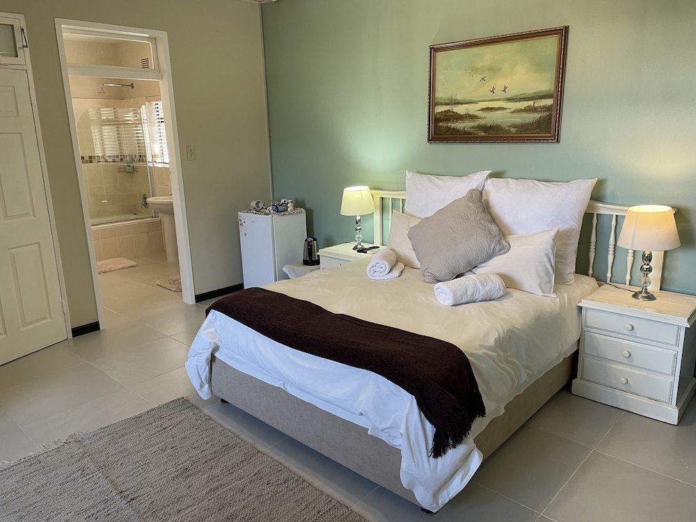 Eden Rose Manor 3/30