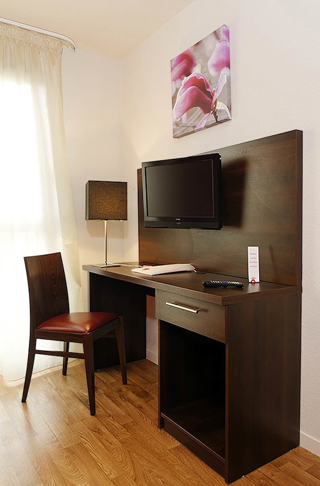 Sejours & Affaires Paris Malakoff 36/36