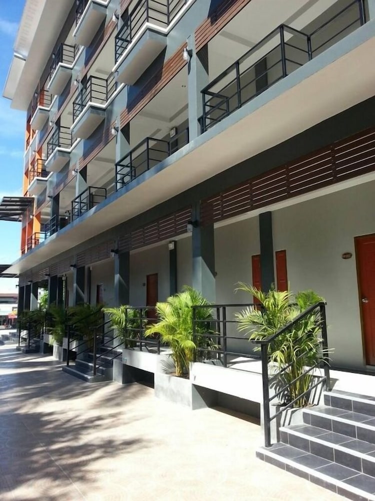Waen Petch Place 6/55