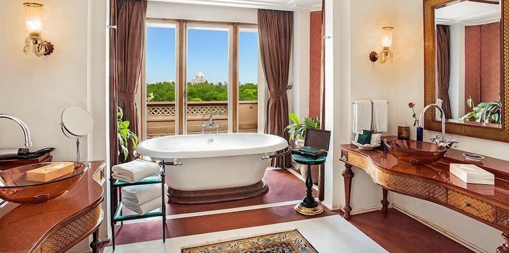 Oberoi Amarvilas 15/73