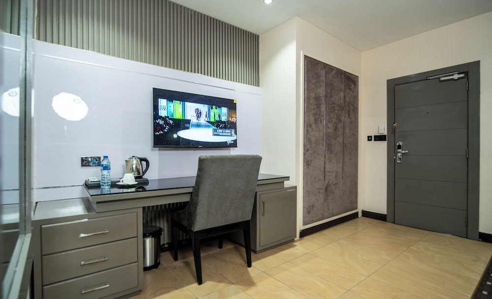 Vynedresa Hotel 34/46