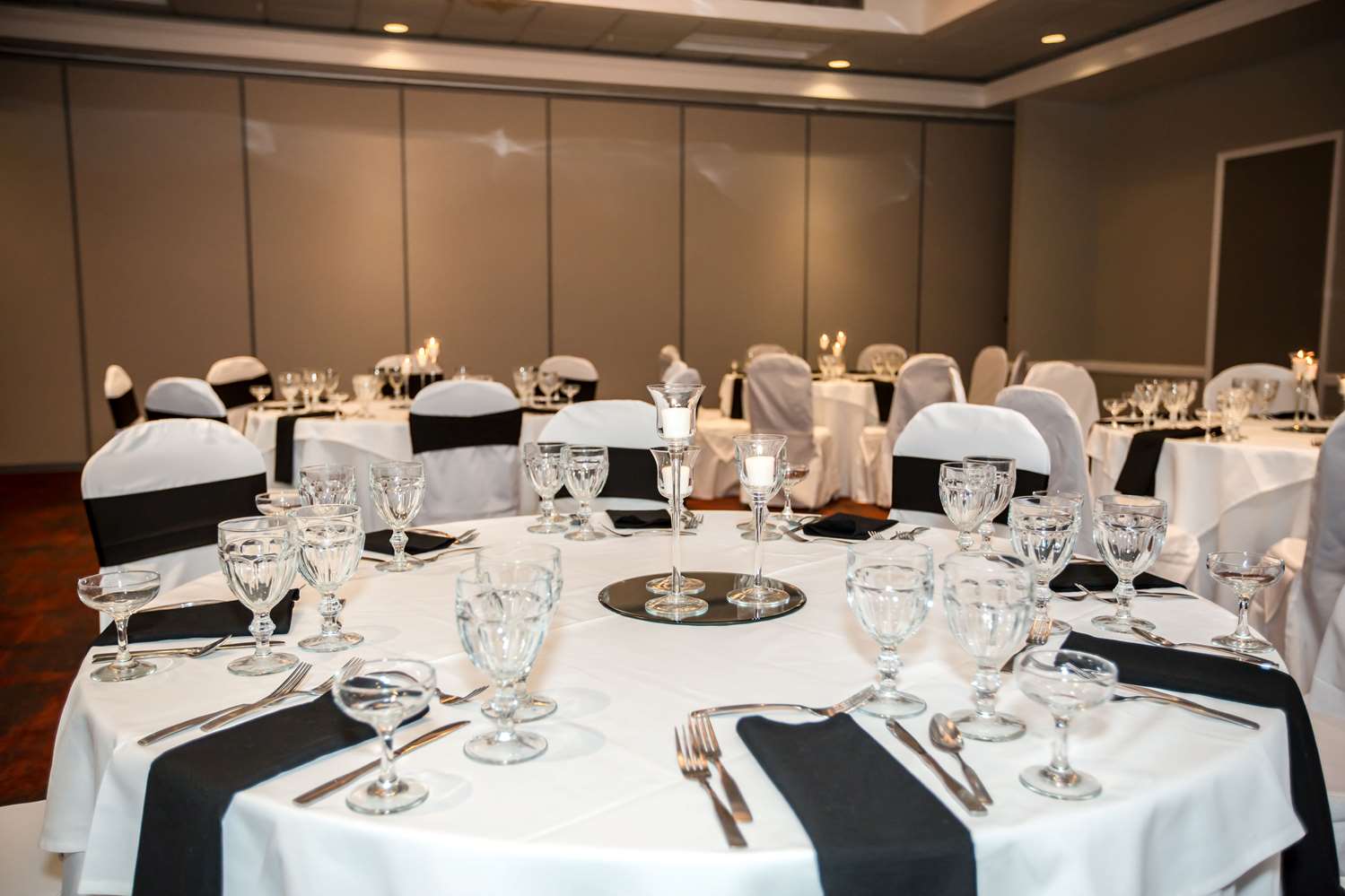 Ramada Hotel & Conference Center By Wyndham Jacksonville 51/59