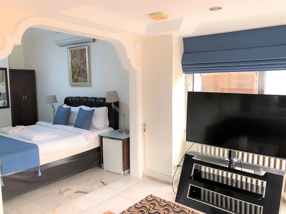 My Kent Hotel 34/67