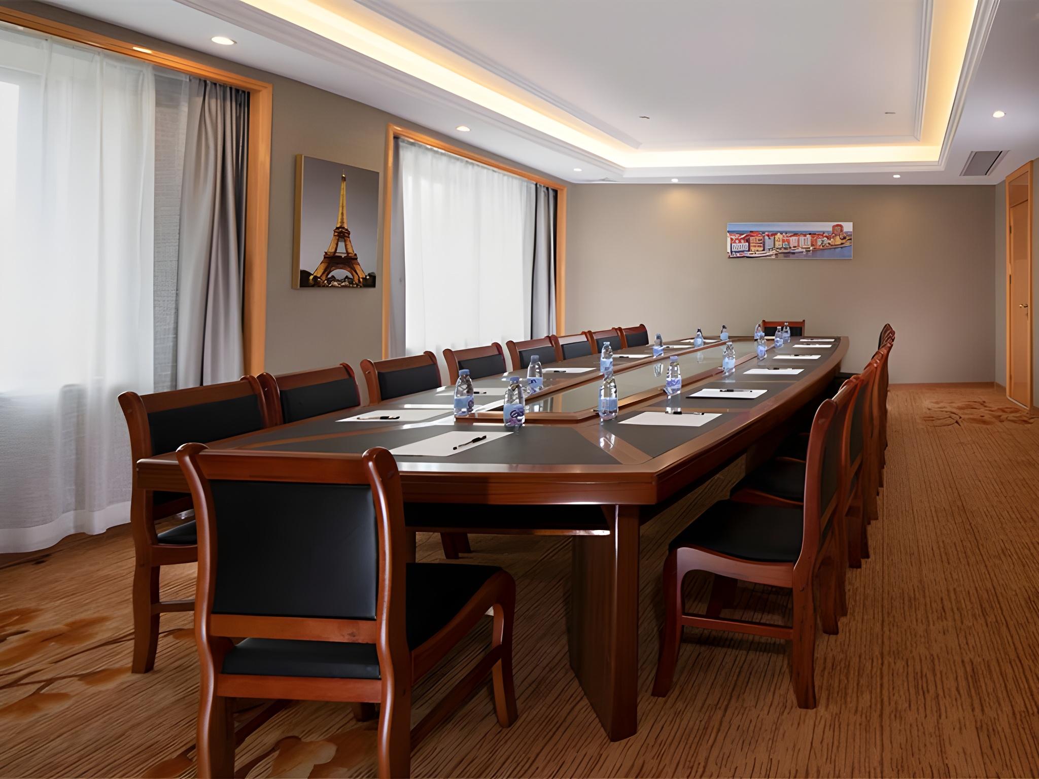 Vienna International Hotel (Nan'ao Island) 33/38
