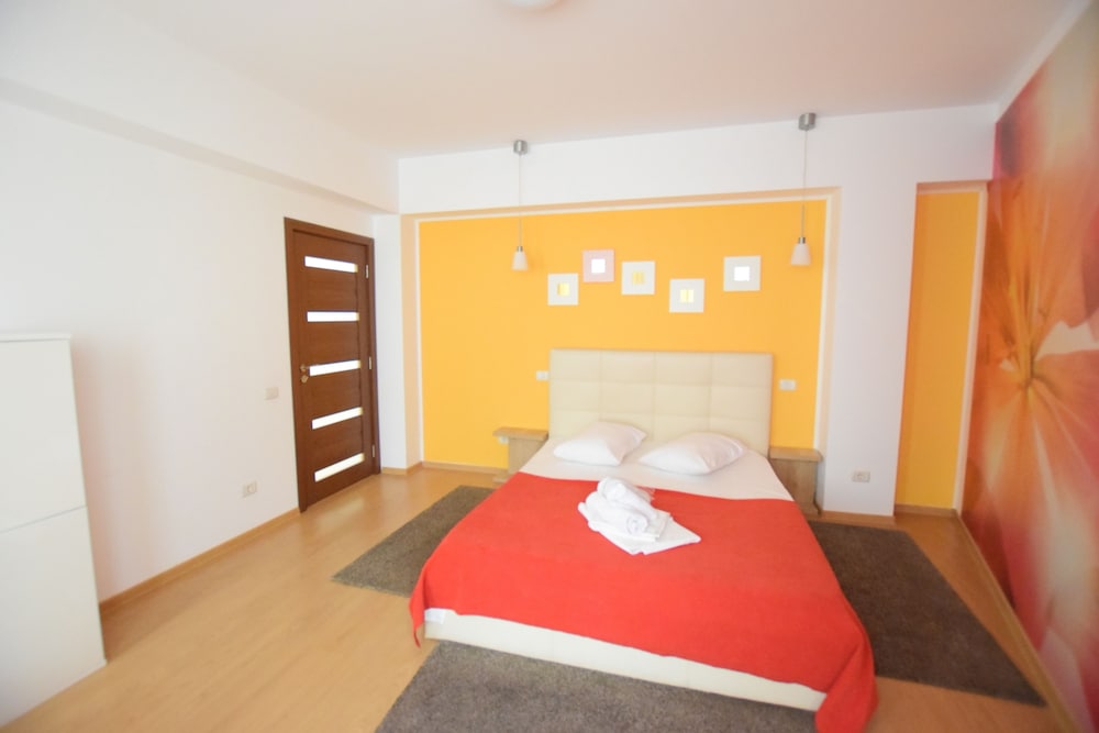 Decebal Residence Apartments 18/80