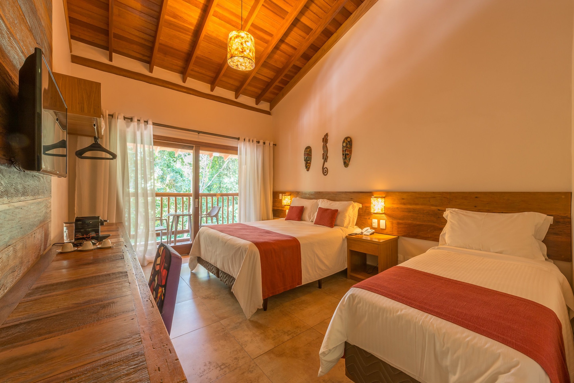 Suite, Balcony