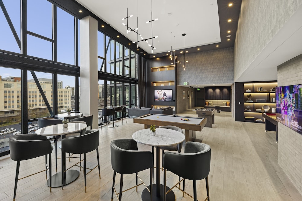 Global Luxury Suites at Capitol Hill 34/49
