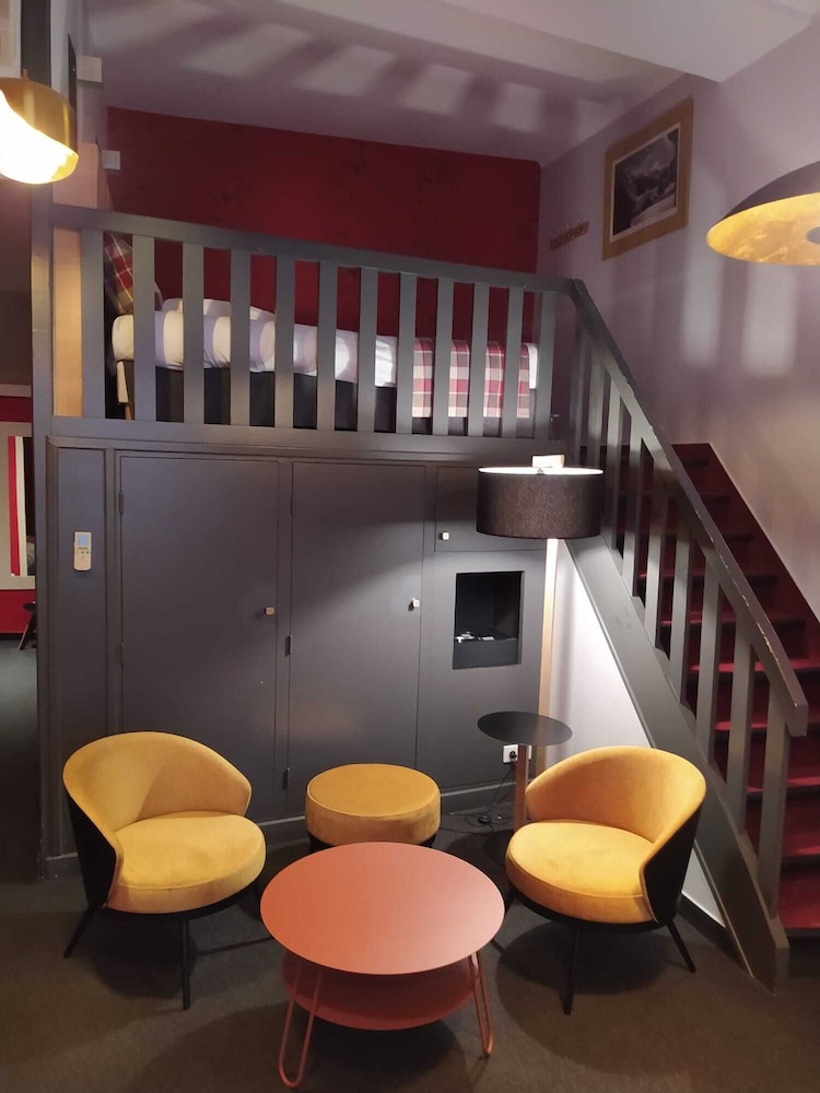 Hotel the Originals Des Princes Chambery 69/77