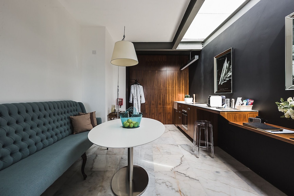 Su29 Hotel 49/65