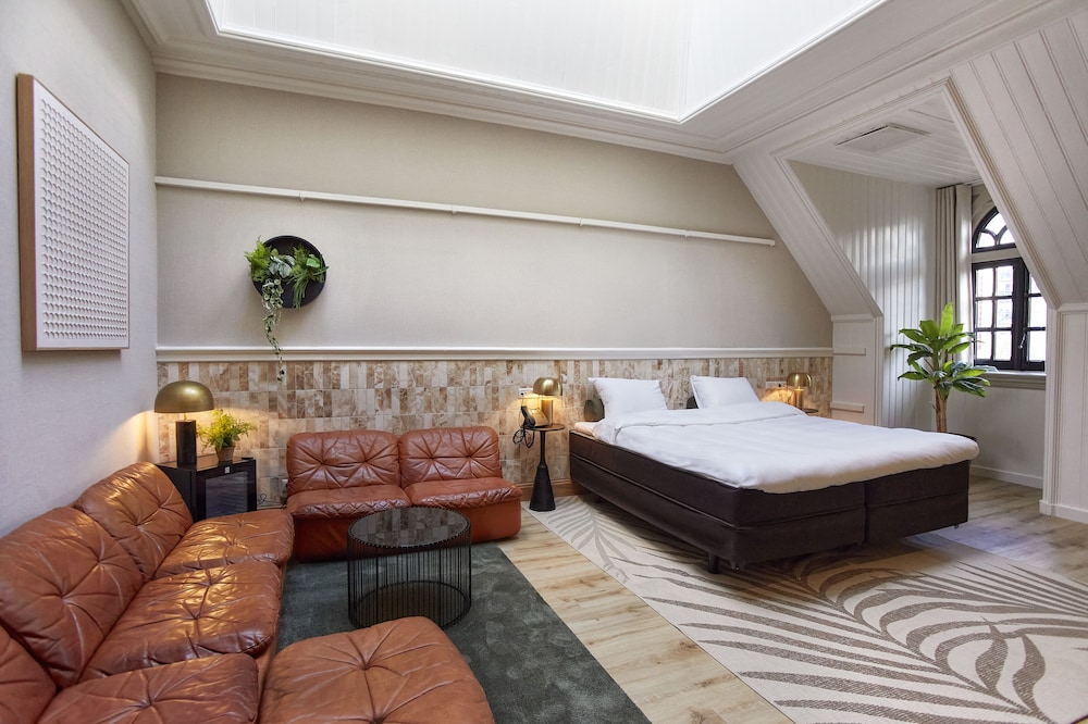 Botanic, Exclusive, Studio, Suite, King Bed
