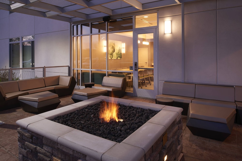 SpringHill Suites by Marriott East Lansing University Area 26/37