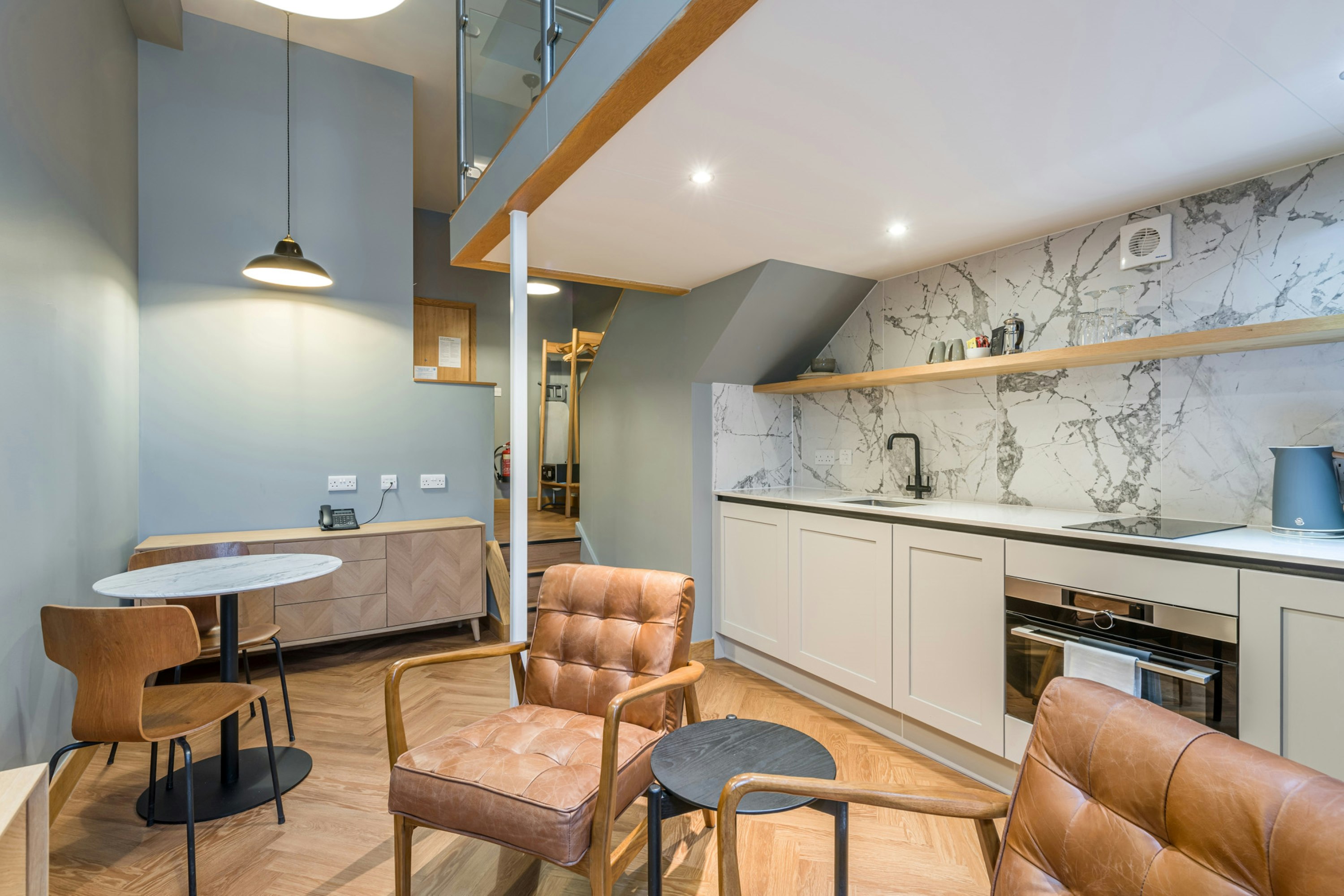 KM Apartments 33/55