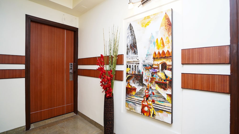 Pooja Palace 40/56